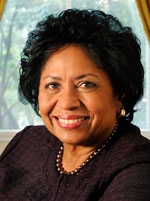 Dr Ruth Simmons
